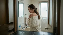 背中の片側がチクチクするのはなぜ?帯状疱疹の気づき方と、いま知っておきたい予防